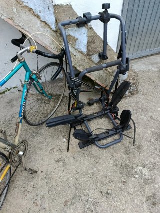 Se vende bicicleta y se regala portabicicletas
