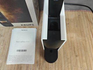 KRUPS Nespresso Essenza, Máquina de café,
