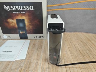 KRUPS Nespresso Essenza, Máquina de café,