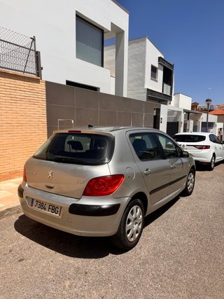 Peugeot 307