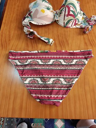 Bikini Gisela multicolor estampado talla 42 / 90