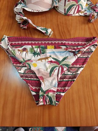 Bikini Gisela multicolor estampado talla 42 / 90