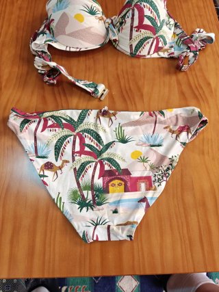 Bikini Gisela multicolor estampado talla 42 / 90