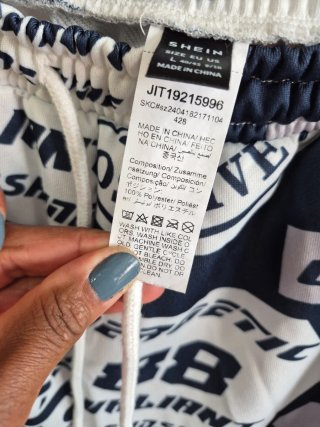 Pantalón Shein Estampado Talla L