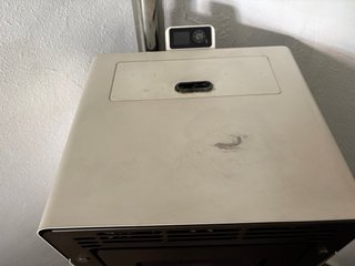 Estufa de pellets+5sacos+aspirador y 4m de tubo.