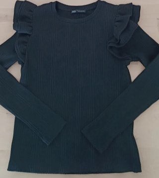 Camiseta Zara volantes