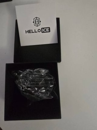 Cadena Cubana Negra y Plateada. Marca HelloIce