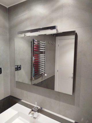 Mueble de lavabo con espejo y armario