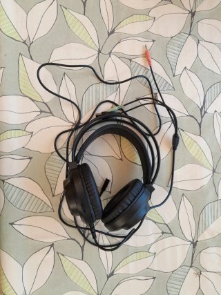 Cascos Krom con micrófono