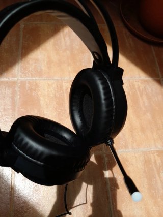Cascos Krom con micrófono