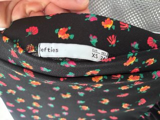 Falda corta estampada flores