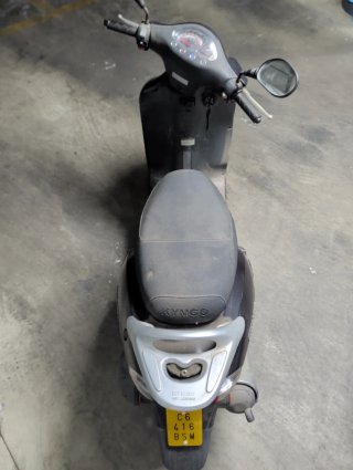 Kymco 49cc Scooter Automática Negra
