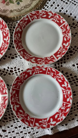 Set 4 Piatti Vintage Ceramica Rosso Bianco