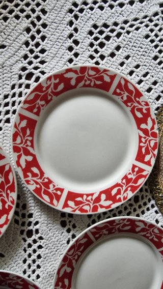 Set 4 Piatti Vintage Ceramica Rosso Bianco