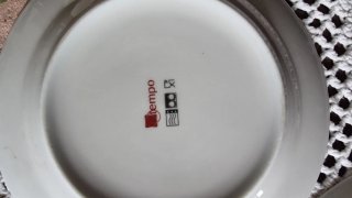 Set 4 Piatti Vintage Ceramica Rosso Bianco