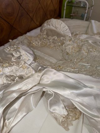 Vestido de Novia Blanco y Dorado