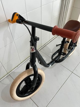 Bicicleta de equilibrio BTWIN Negra