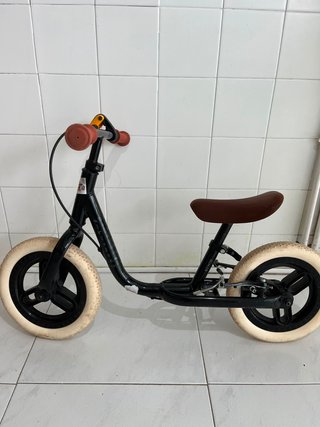 Bicicleta de equilibrio BTWIN Negra