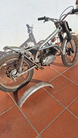 Montesa 25cc Roja/Trial