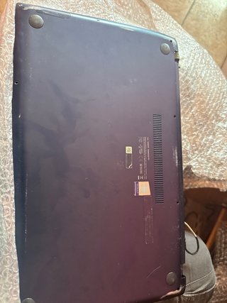 Asus UX534FTC para piezas o reparación