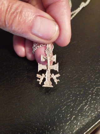 Cruz de plata ley vintage con ángeles