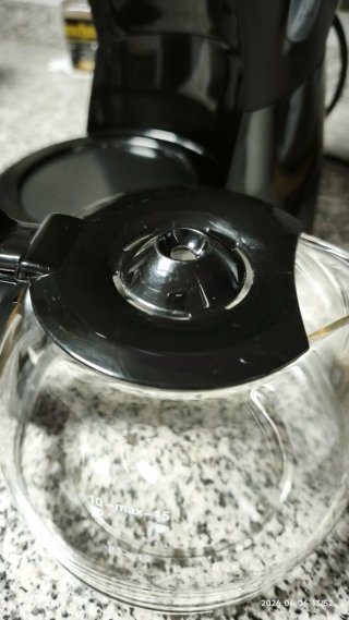 Cafetera Russell Hobbs Negra.