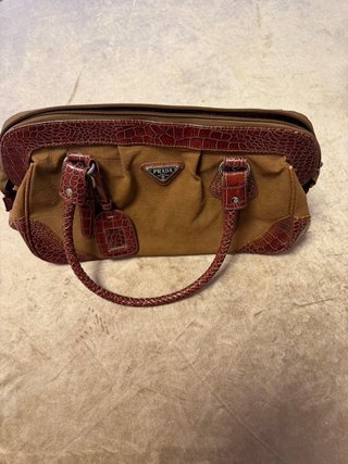 Bolso Prada Marrón y Rojo Piel Cocodrilo
