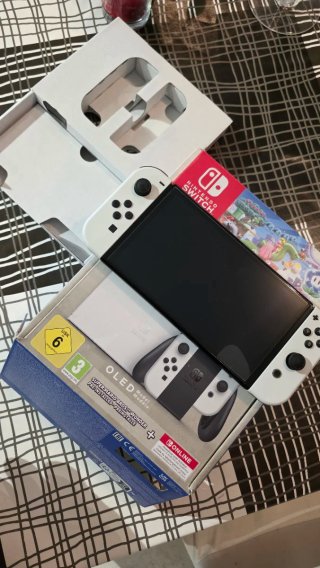 Nintendo Switch OLED Blanca
