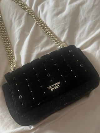Bolso Victoria's Secret Negro con Cadena