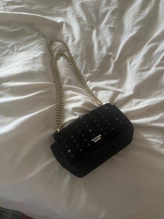 Bolso Victoria's Secret Negro con Cadena