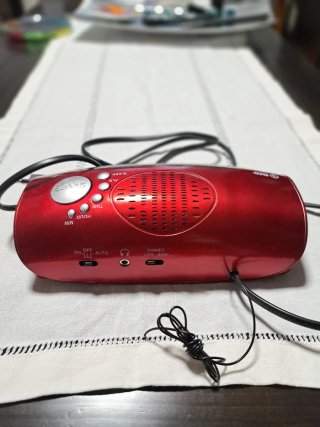 Radio despertador Elco rojo