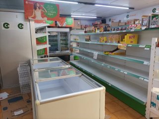 Alquilo supermercado, carnicería, con licencia