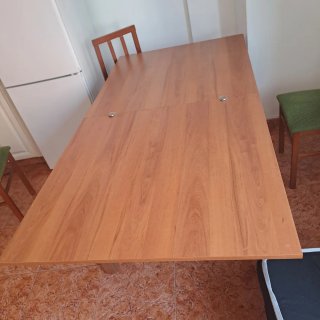 Comedor 4 sillas con detalle