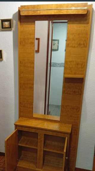 Mueble recibidor madera con espejo