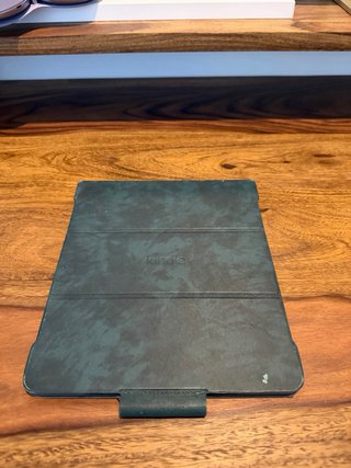 Amazon Kindle Scribe + funda de cuero