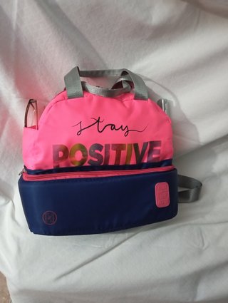 Bolsa pequeña tipo mochila