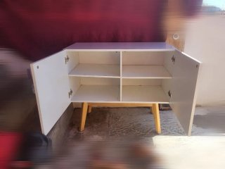 Armario blanco de madera