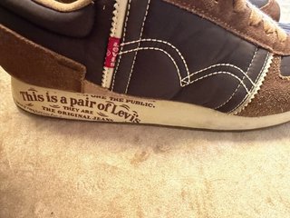 Zapatillas Levi's Marrones y Beige