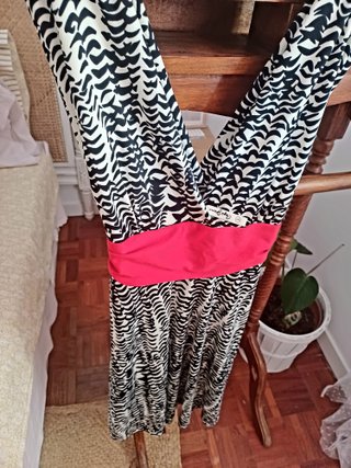 Vestido Pepe Jeans estampado negro con lazo rojo