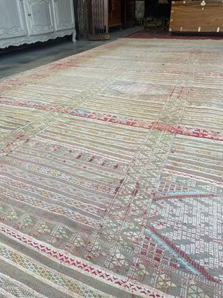 Alfombra Kilim Grande Beige y Rojo