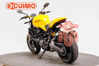 DUCATI MONSTER 821