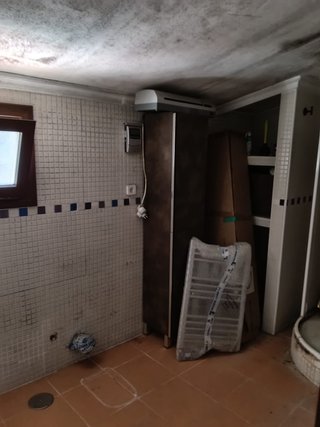 FINCA CON AFO, PISCINA Y 1.680 m2 DE PARCELA
