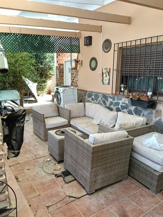 FINCA CON AFO, PISCINA Y 1.680 m2 DE PARCELA