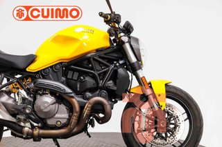 DUCATI MONSTER 821