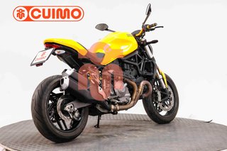 DUCATI MONSTER 821