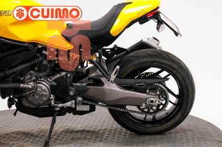 DUCATI MONSTER 821