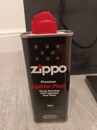 Accendino Zippo Spectrum + gas omaggio