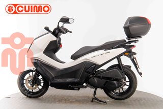 KYMCO SKYTOWN 125