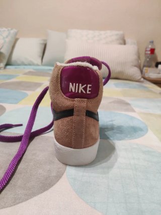 Zapatillas Nike Mujer Marrones y Moradas