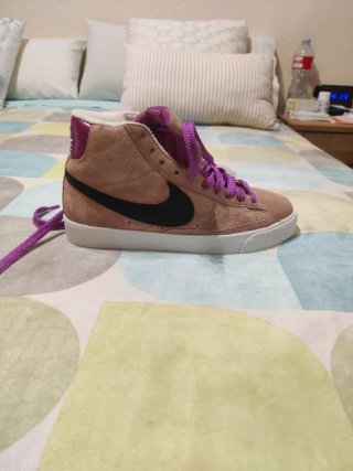 Zapatillas Nike Mujer Marrones y Moradas